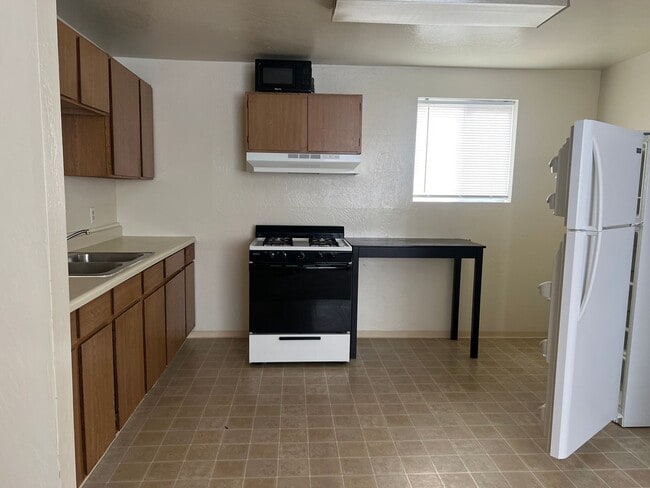 Building Photo - 1213corv