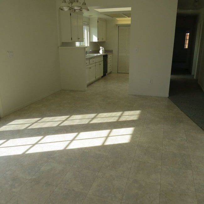 Building Photo - 3 br, 2 bath House - 2431 Callender Road