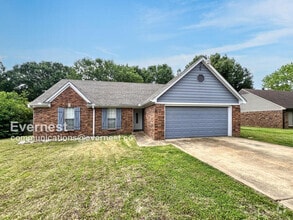 Building Photo - 3525 Dorchester Dr