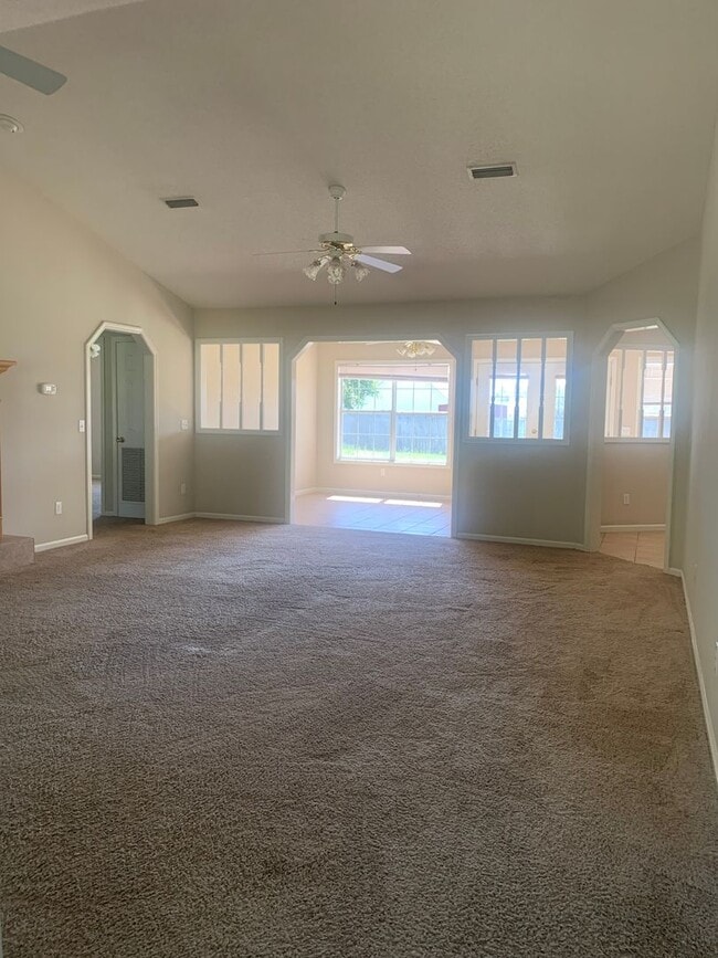 Building Photo - 117 Britt Dr