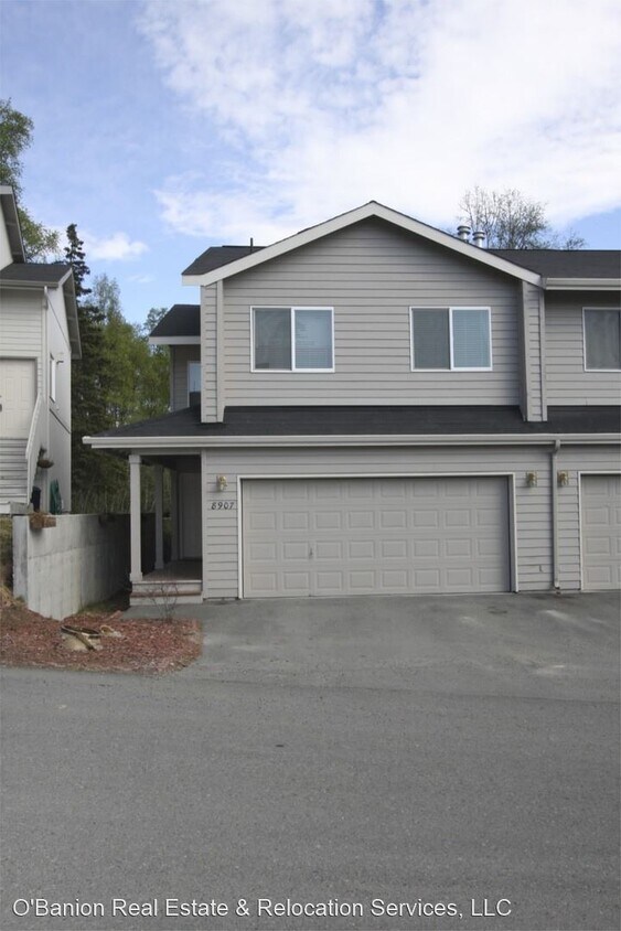 4 br, 2.5 bath House 8907 Eagle Place Loop House for Rent in