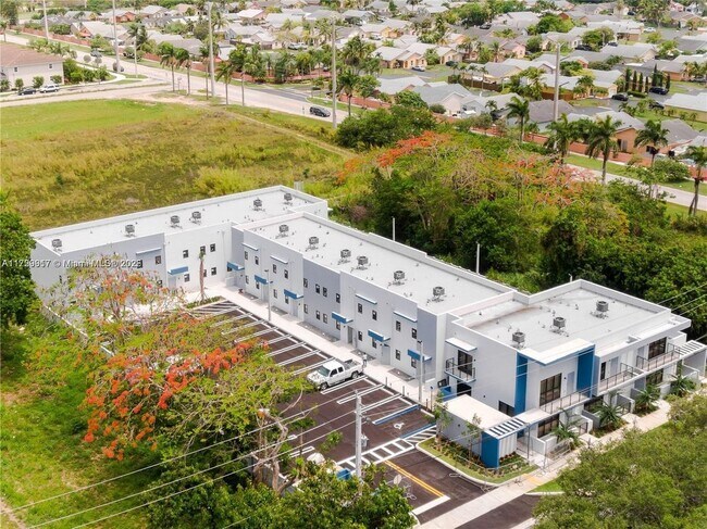Foto del edificio - 24705 SW 129th Ave
