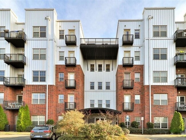 Move-in Ready Condo Located in The Art Dis... - Move-in Ready Condo Located in The Art Dis...