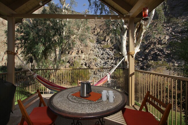 Amplio patio con vista - 78205 Cortez Ln