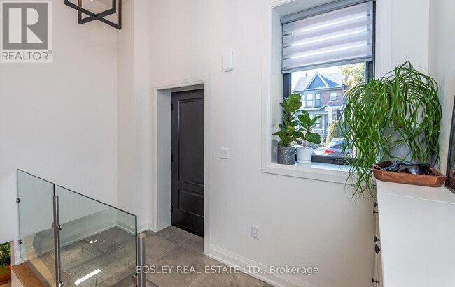 Photo du bâtiment - 69 Greensides Ave