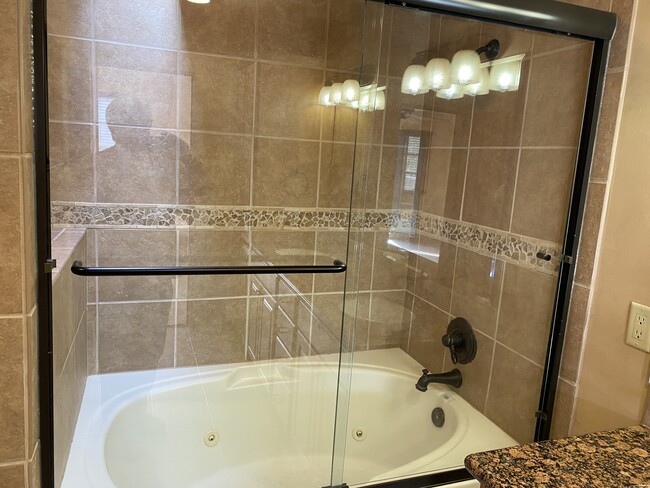 Master Shower/Tub - 103 Catron St