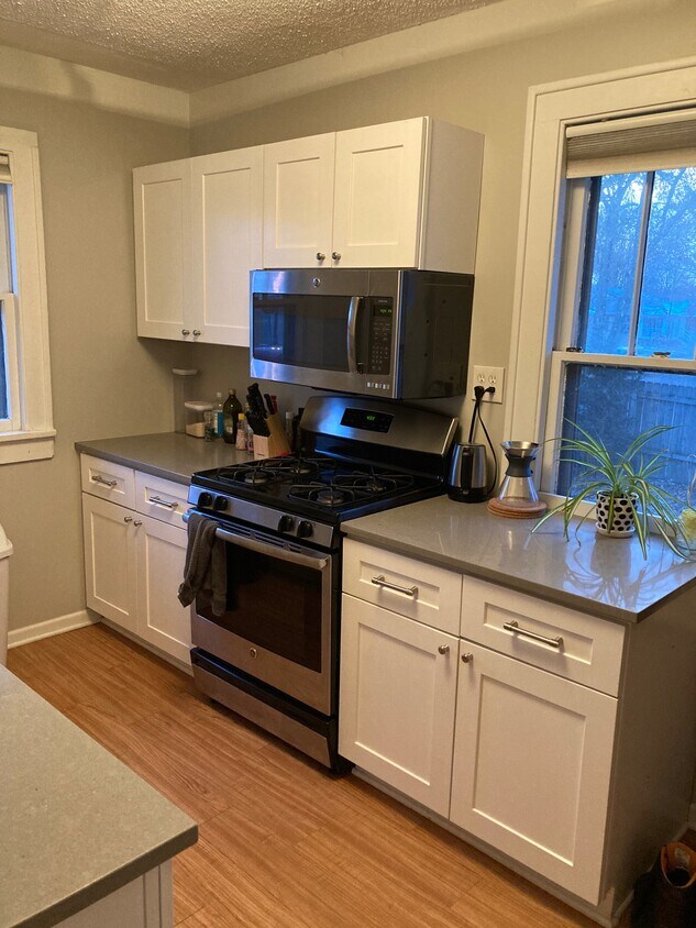 Foto principal - 443 Snelling Ave S