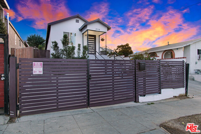 Building Photo - 3114 Malabar St