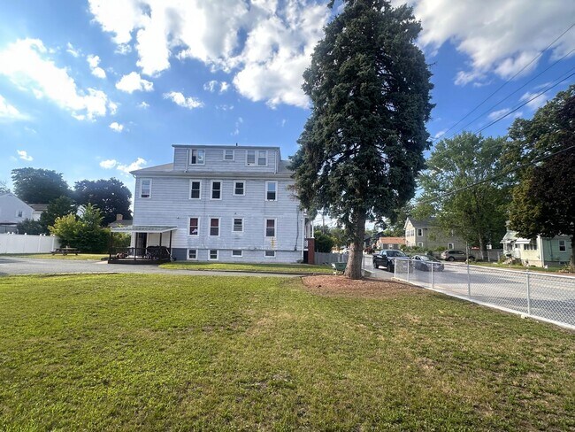 Foto del edificio - 118 Power Rd