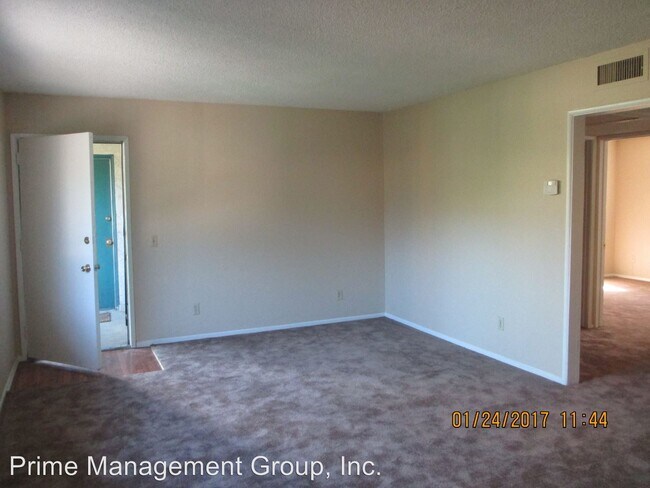 Building Photo - 1444 3rd St