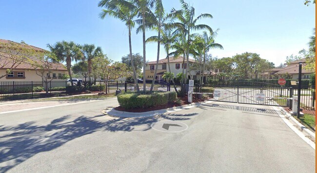 Building Photo - 5632 NW 118th Dr