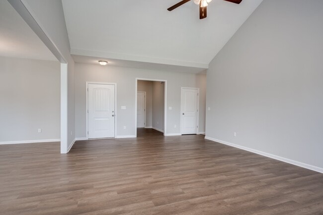 Building Photo - 311 Koweta Way