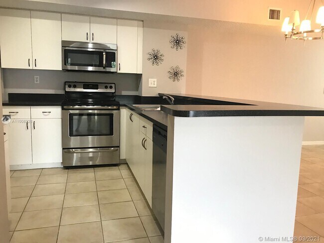 Foto del edificio - 3830 Lyons Rd