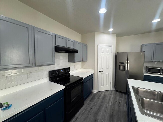 Foto del edificio - 4806 Chatterton Way