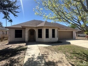 Building Photo - 419 Charles Cir