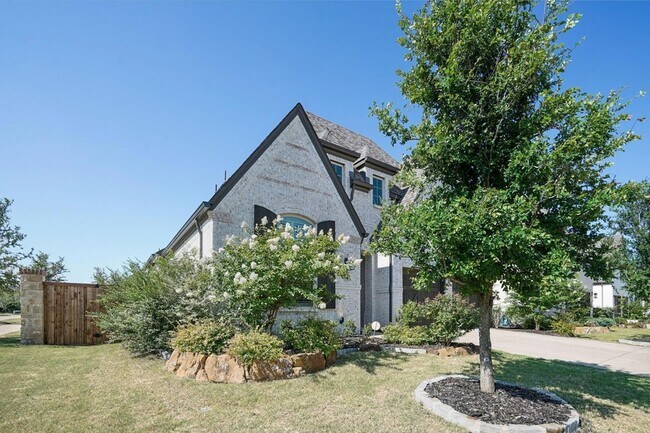 Building Photo - 2051 Summerside Ln