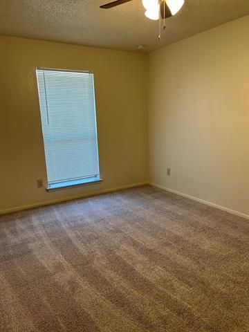 Building Photo - 2420 Ventura Dr