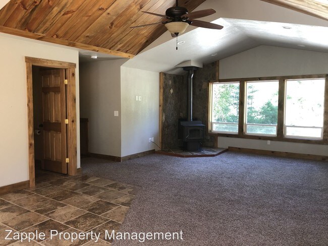 Foto del edificio - 3 br, 2 bath House - 138 Shiplett Rd.