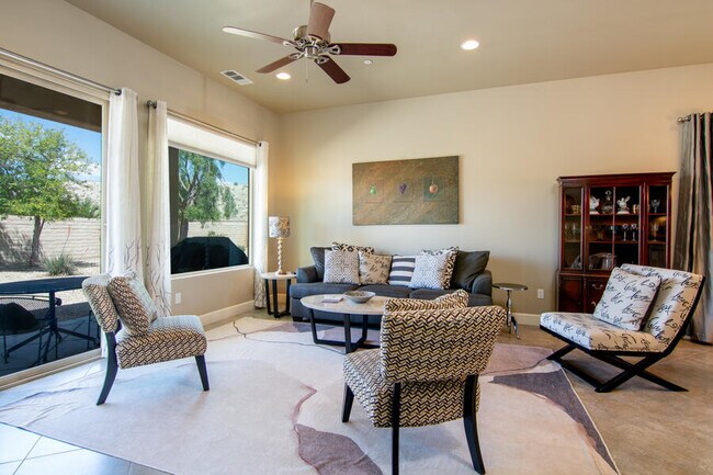 Foto del edificio - 39069 Calle Animado