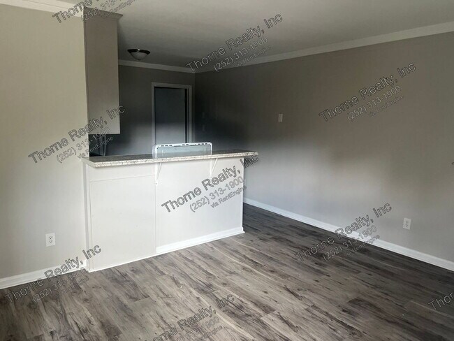 Foto del edificio - 310 Myrtle Ave