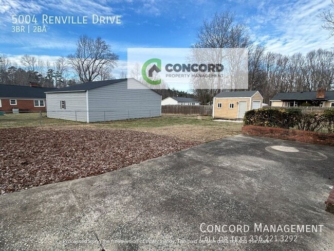 Building Photo - 5004 Renville Dr