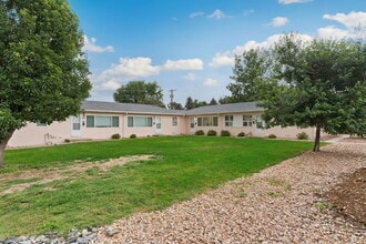 Building Photo - 1220 Janes Ln