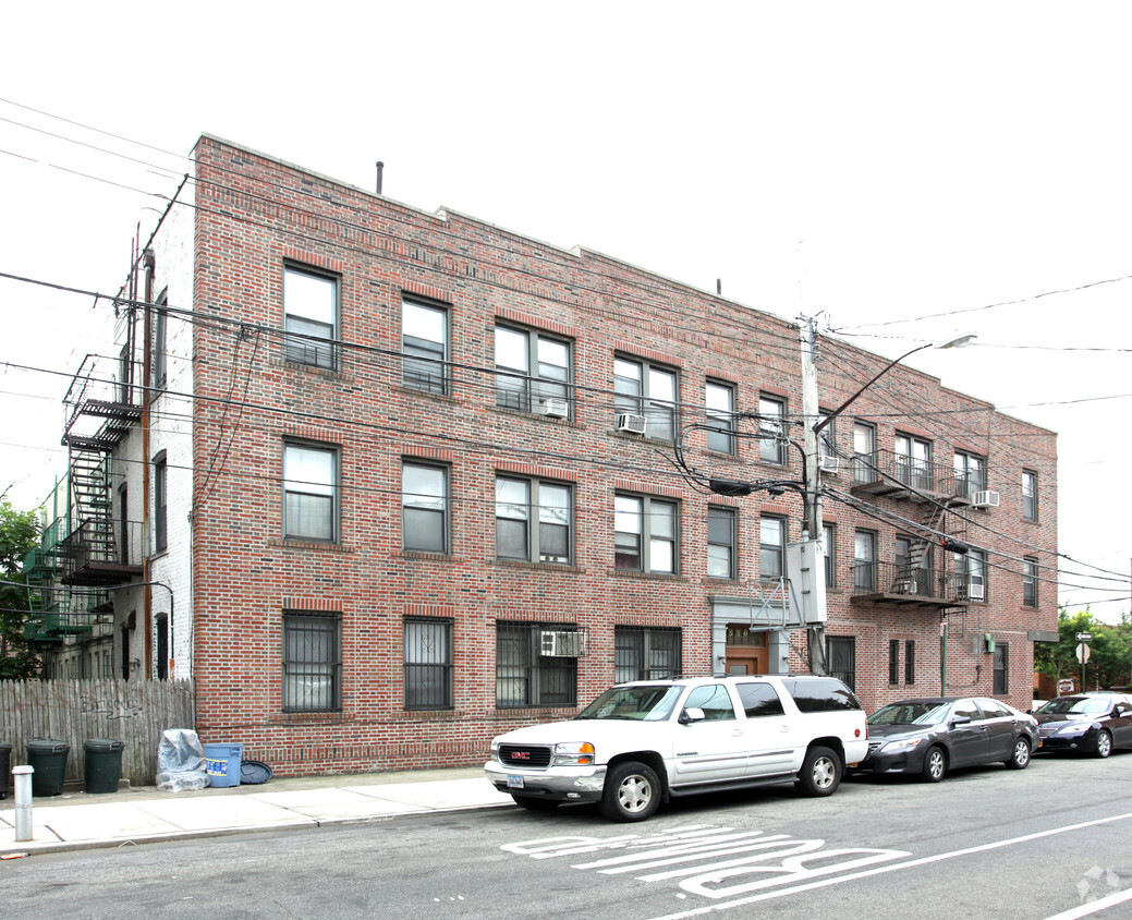 Building Photo - 519 Kingston Ave