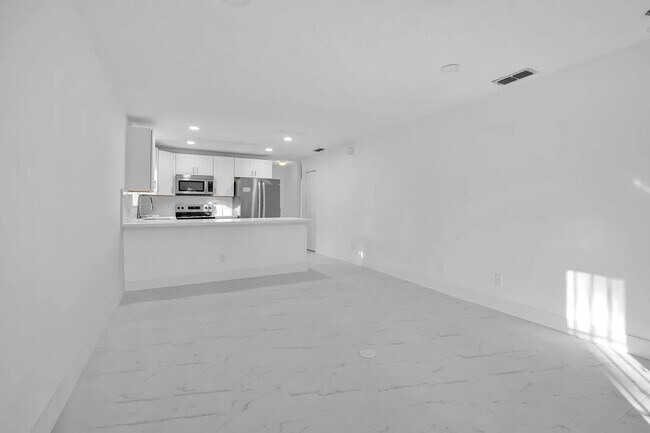 Foto del edificio - 719 SW 10th St