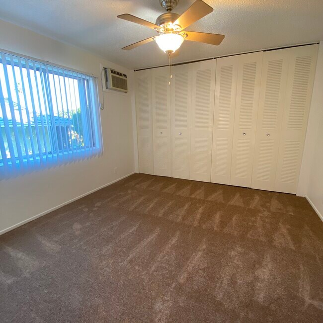Foto del edificio - 14139 Gilmore St