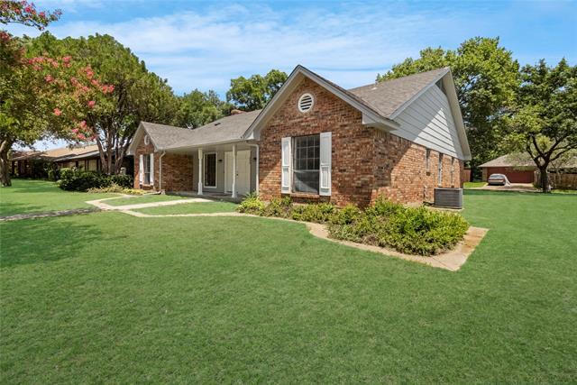 Foto del edificio - 335 Hummingbird Ln