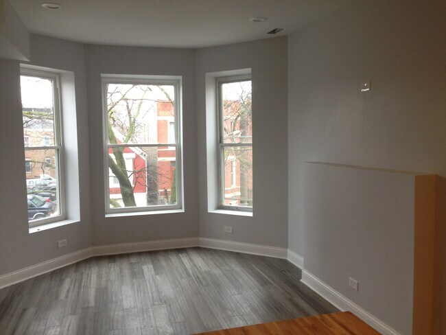 Living Room - 6504 S Maryland Ave