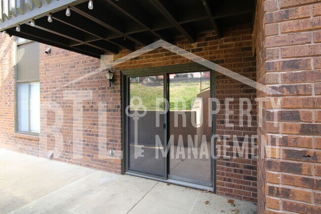 Foto del edificio - Beautiful Senior Living Community!