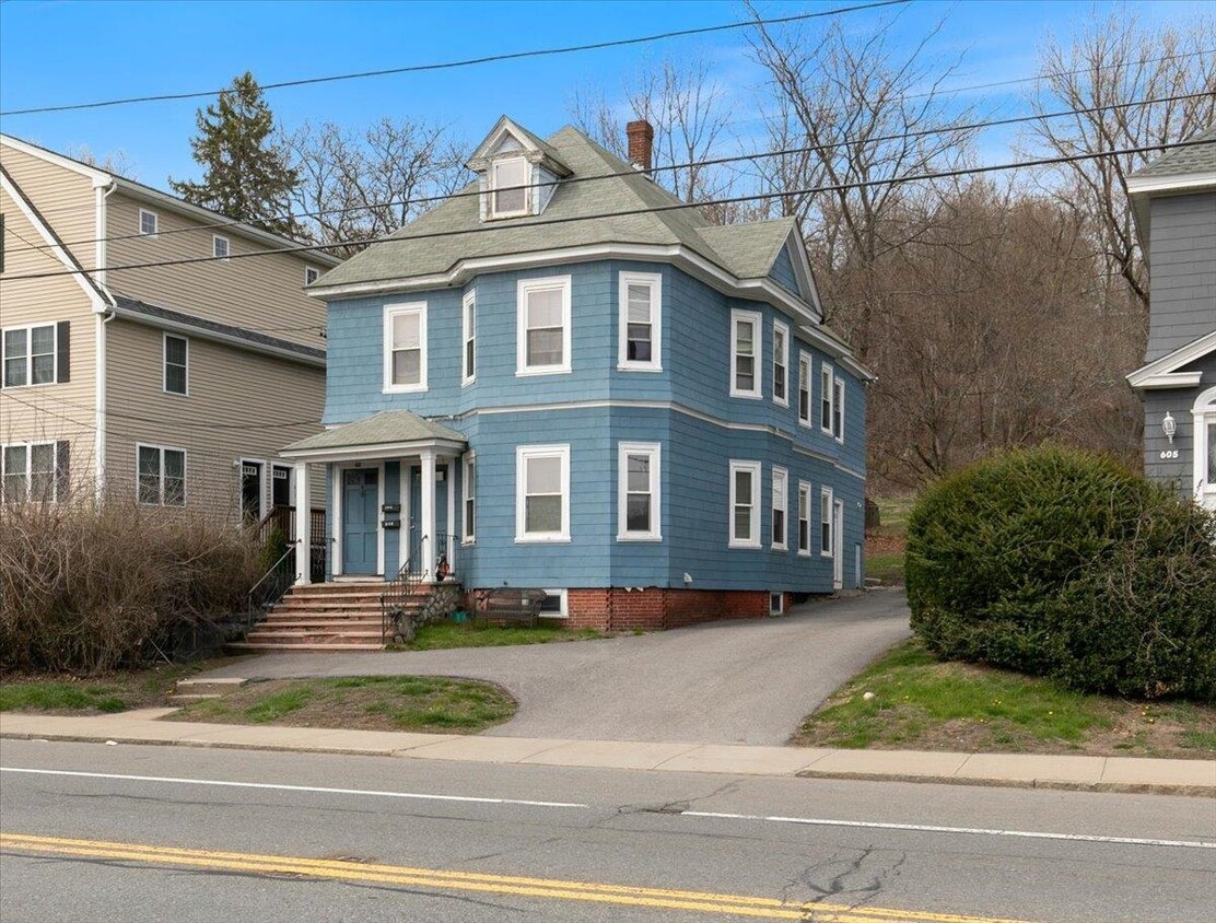 Foto principal - 609 River St