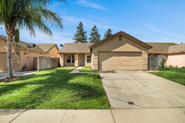 Building Photo - Move in special: $250 off the first month's rent!