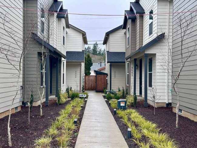 Building Photo - Brand New Built Single-Family Home in Powellhurst-Gilbert!