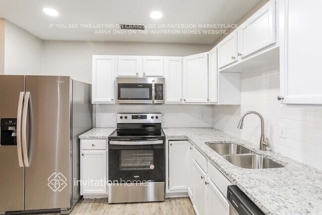 Building Photo - 807 Grassy Glen Dr