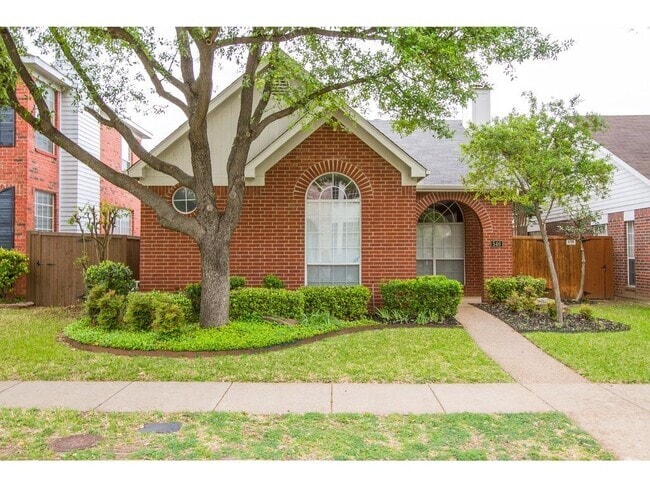 Building Photo - 546 Raintree Cir