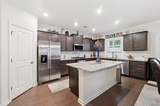 Foto del edificio - 3494 Pratt Way