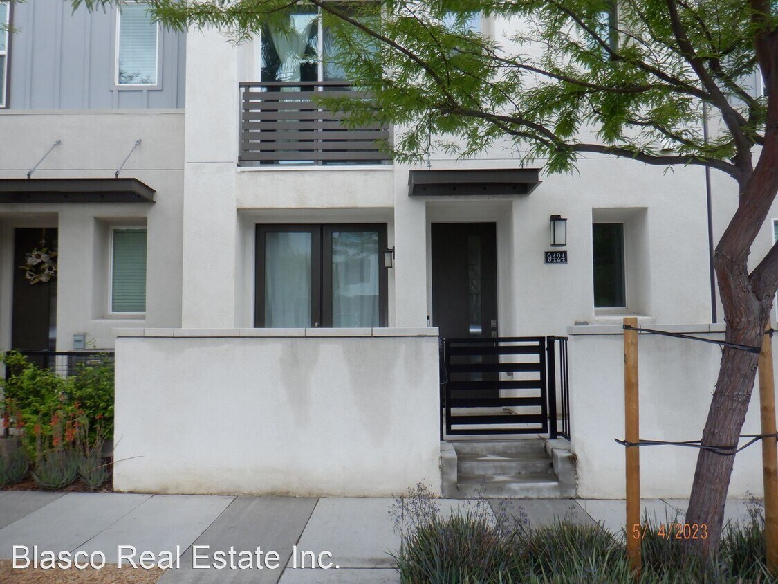 Primary Photo - 3 br, 4 bath House - 9424 Shade Place