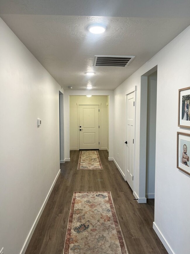 Building Photo - Gorgeous 3 bed 2 ba home with  just off Hubbard Rd and Rapid Creek Way in Kuna