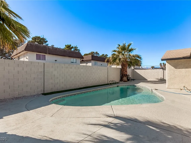 Building Photo - 4321 Mott Cir