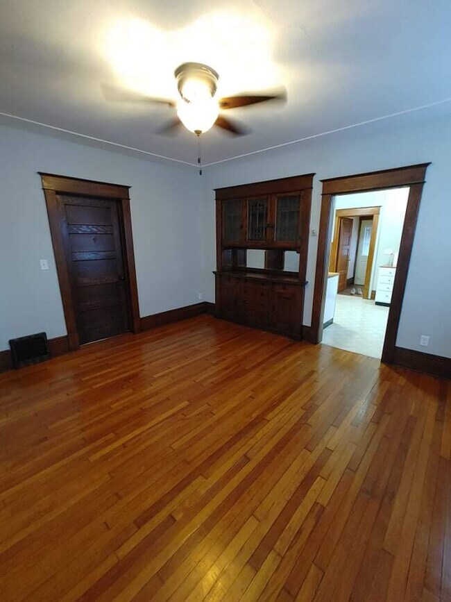 Foto del edificio - 801 4th St E