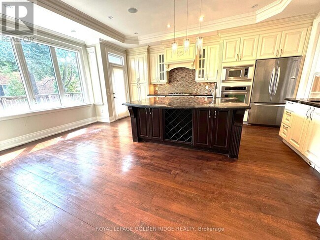 Photo du bâtiment - 517 Glengarry Ave