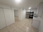 Foto principal - 7501 Kimberly Blvd