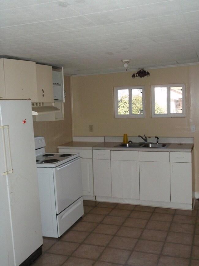 Foto del edificio - 226 Lynnwood Dr