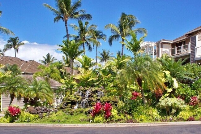 Building Photo - Spacious Furnished Grand Champions End Uni...
