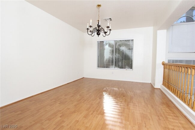 Foto del edificio - 2830 Via Stella St