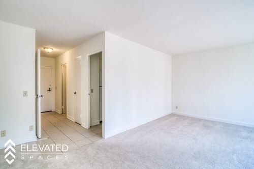 Foto del edificio - 1360 N Lake Shore Dr