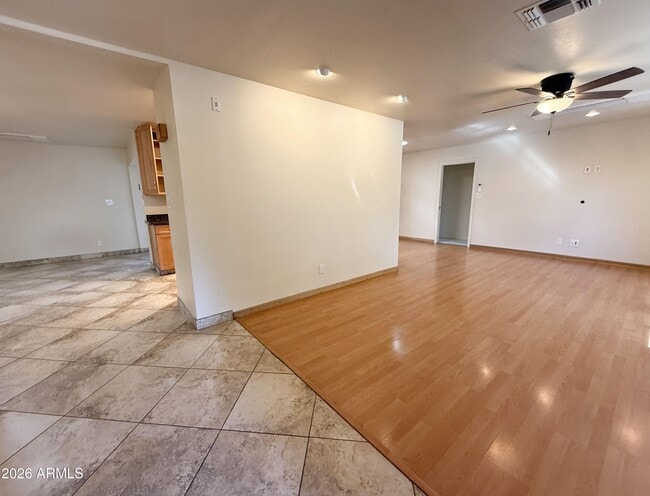 Foto del edificio - 710 E Hermosa Dr