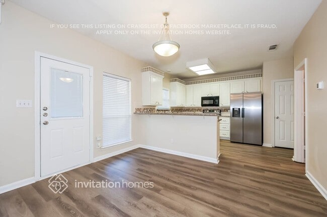 Foto del edificio - 1900 Francis Ct